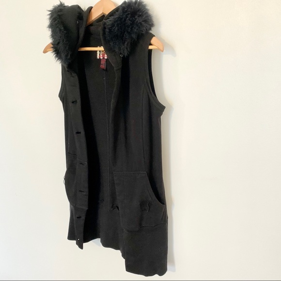 Black hooded vest removable fur collar - Picture 2 of 4